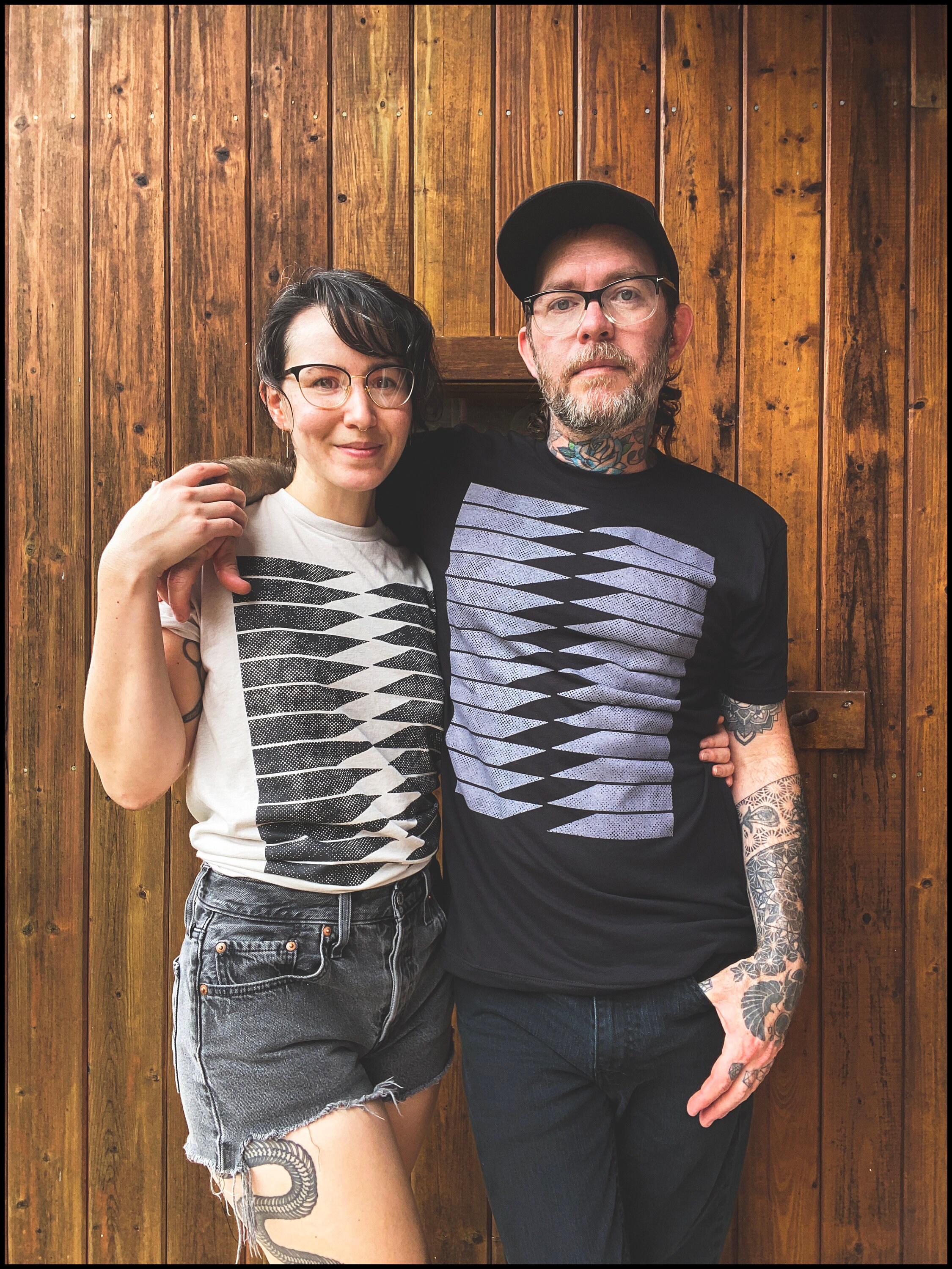 MINIMAL Unisex T-Shirt Unlimited Symmetry Collaboration Series SAWTOOTH and the PINWHEEL Block Print Style Front and Back Designs Shirt