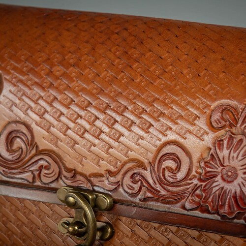 Handmade Brown Leather Women's Bag, Hand tooled Leather shops Shoulder Bag, Handcrafted Handbag, Genuine Leather Bag, Painted Leather Bag