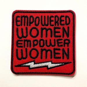 Écusson brodé autonomisation des femmes : thermocollant, 2,5 pouces