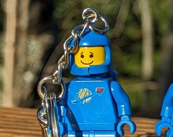 Benny (astronaut, blue suit) minifigure keychain