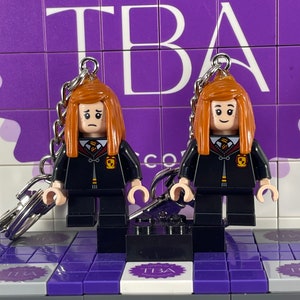 Ginny Weasley minifigure keychain