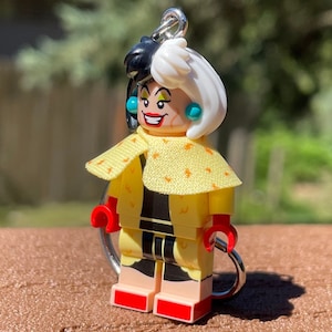 Cruella DeVil minifigure keychain