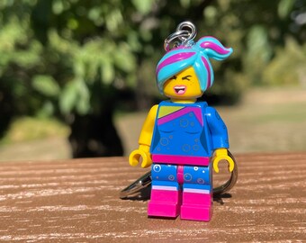 Flashback Lucy Minifigure Keychain