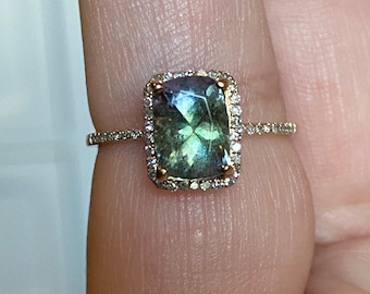 14kt gold 2.09 TCW tanzanite and Diamond ring