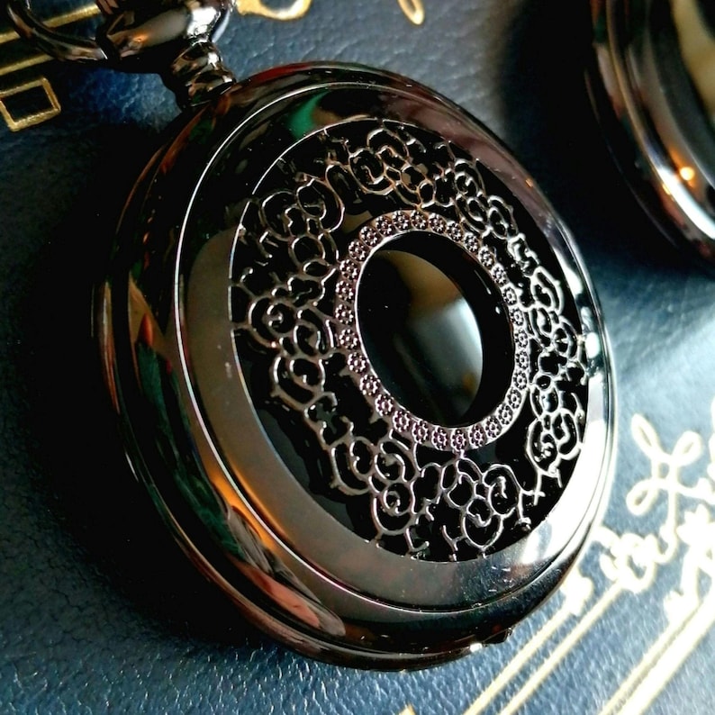 scrying mirror