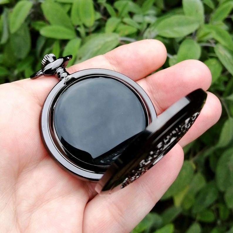 scrying mirror