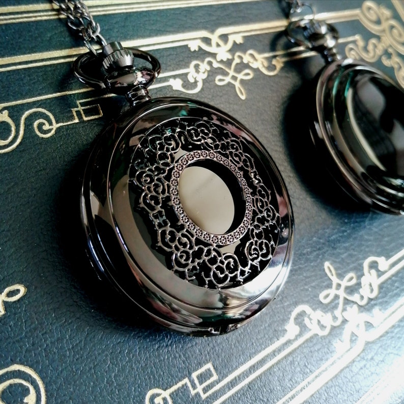 scrying mirror