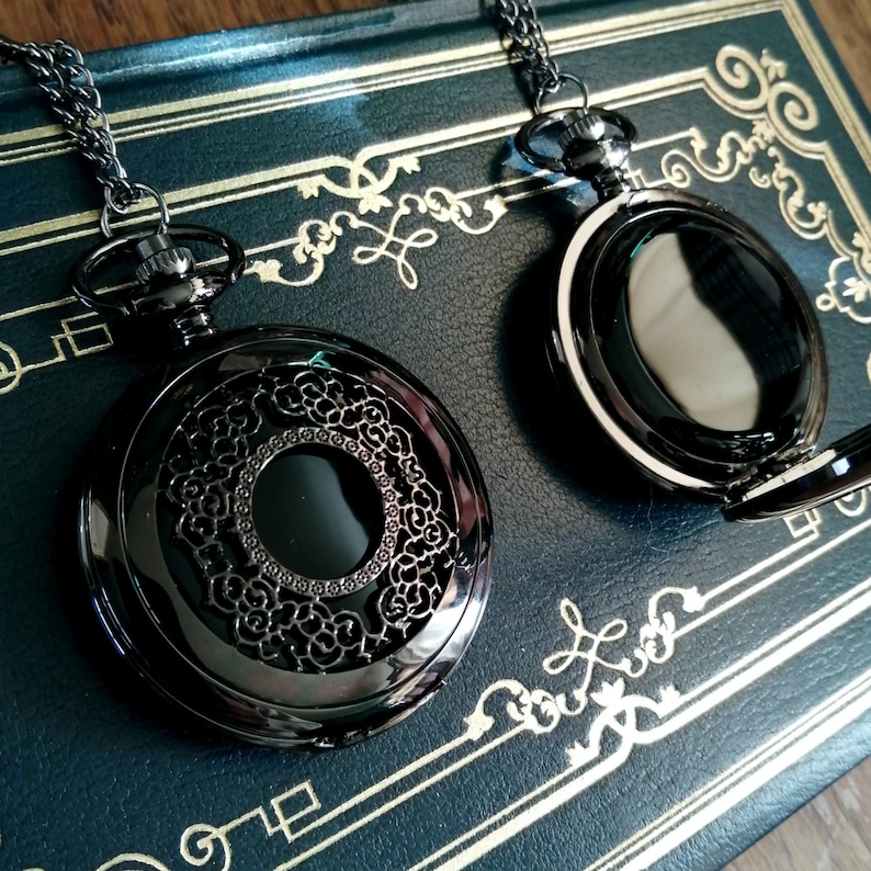 scrying mirror