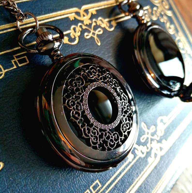 scrying mirror