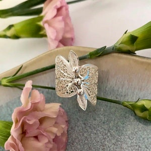 Anillo ajustable hecho a mano: arte en filigrana de plata de ley maciza 925: regalo de joyería para ella