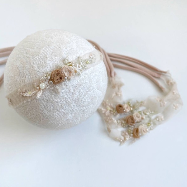 Gentle beige flower lace headband, newborn vintage halo headband, tieback, newborn photography props, girl outfit