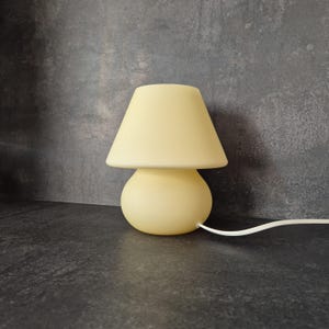 Mid Century Murano Table Lamp / Murano Glass  Lamp / Murano Vanilla  Lamp / Murano Bedside Lamp / 80s