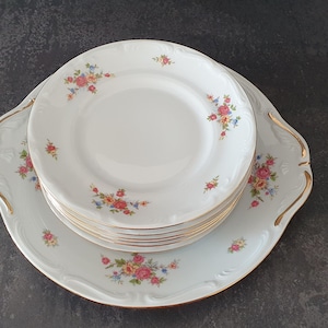 Bogucice Poland Dessert Set Of Plates / Floral and Gold Rim Scallops / Embossed Dessert Plates / Porcelain Dessert Plates Poland