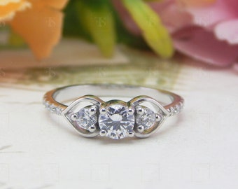 Anillo de moissanita de 3 piedras, plata de ley, para compromiso, aniversario y promesa.