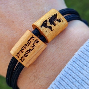 Engraved wooden bracelet, coordinates, surfer bracelet, personalized bracelet, wood, engraved bracelet, world trip, travel, globetrotter