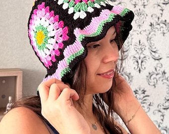 Sombrero de pescador cuadrado colorido para abuela, sombrero de festival bohemio de ganchillo hecho a mano, regalo de primavera y verano para ella