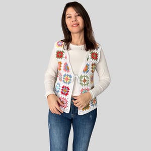 Crochet Granny Square White Vest,Vintage Style Women&#39;s Vest,Crochet Vest for Women,Boho Patchwork Vest,Gift for Her,90&#39;s Vest,Mothers day