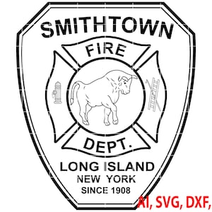 Puede incluir: Ilustración en blanco y negro de un emblema de bomberos. El emblema presenta un toro, una boca de incendios, una escalera y el texto "Smithtown Fire Dept. Long Island New York Since 1908".