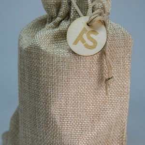 Alluring scents by Jay is the home of luxury scented candles, beautifully crafted with gorgeous scents to fill your home.