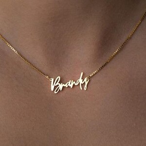 Collar con letras, collar de cadena de plata de ley 925, hermoso colgante con dije de nombre personalizado, collar de uso diario, regalo de joyería para ella