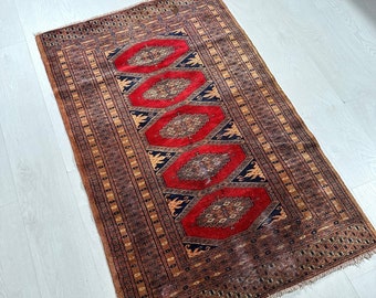 落ち着いた赤色のトルコ絨毯 | 2 x 4フィートのハンドメイドウール