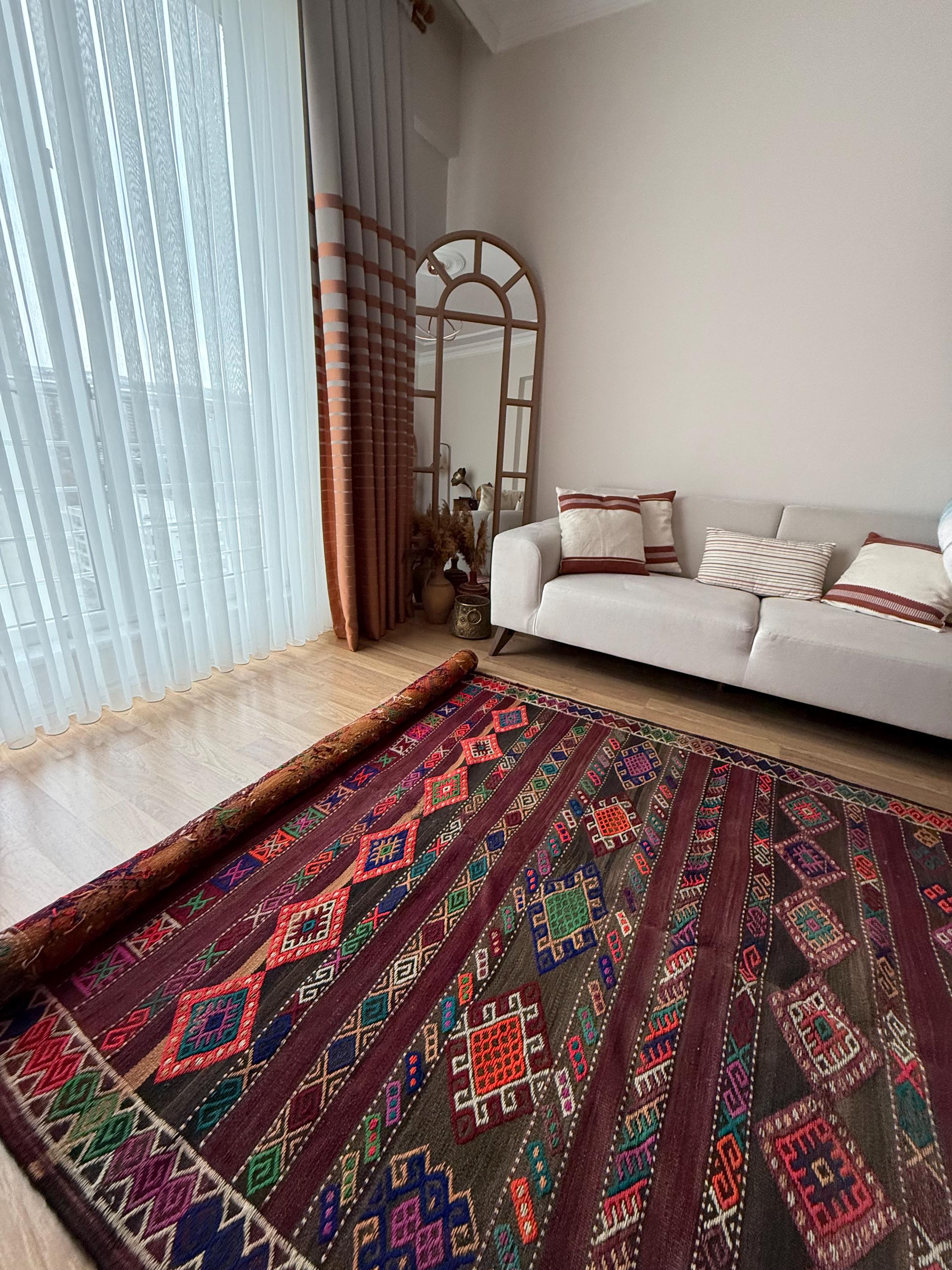 5x10 Turkish Kilim Rug, Vibrant Colors With Ram’s Horn Motif, Handmade ...