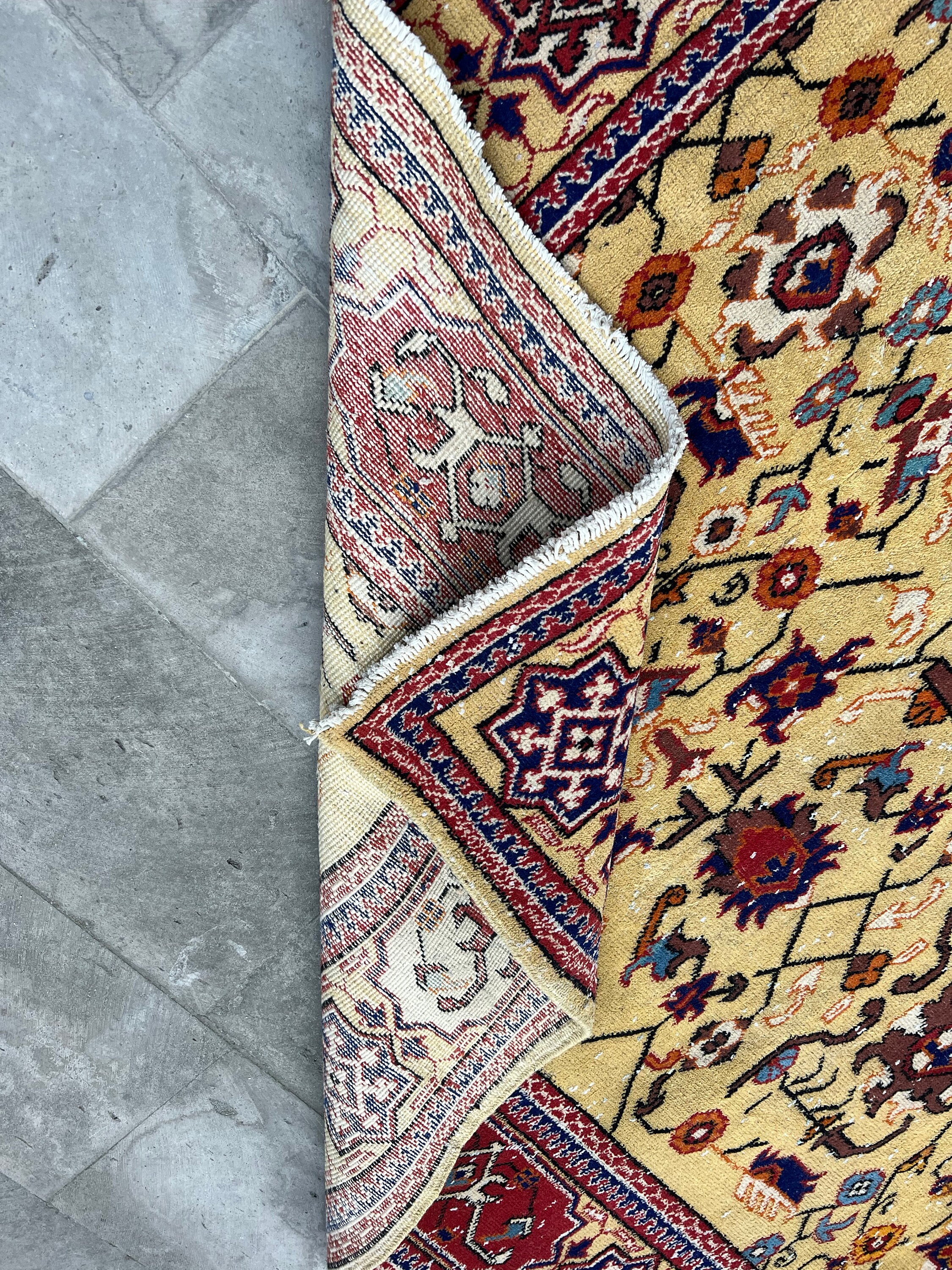 大型ボヘミアン トルコ キリム ラグ • 7x10 イエロー ラグ 花柄