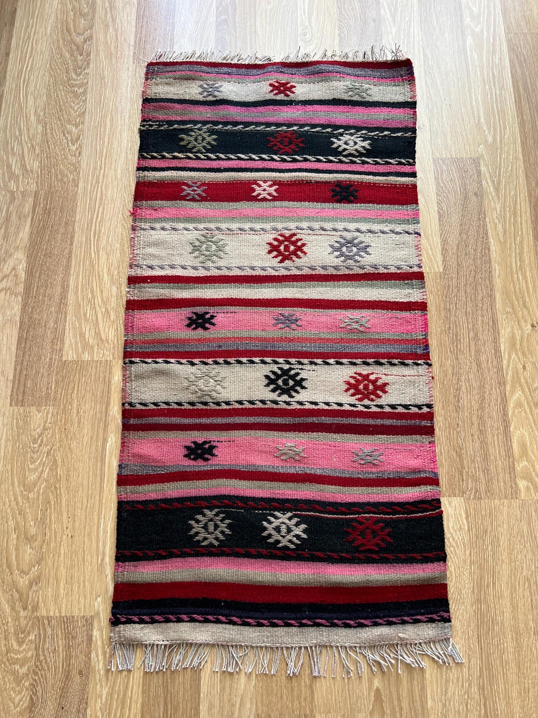 2x4 Pink Pitrak Pattern Vintage Kilim Runner, Handmade Soft Pink ...