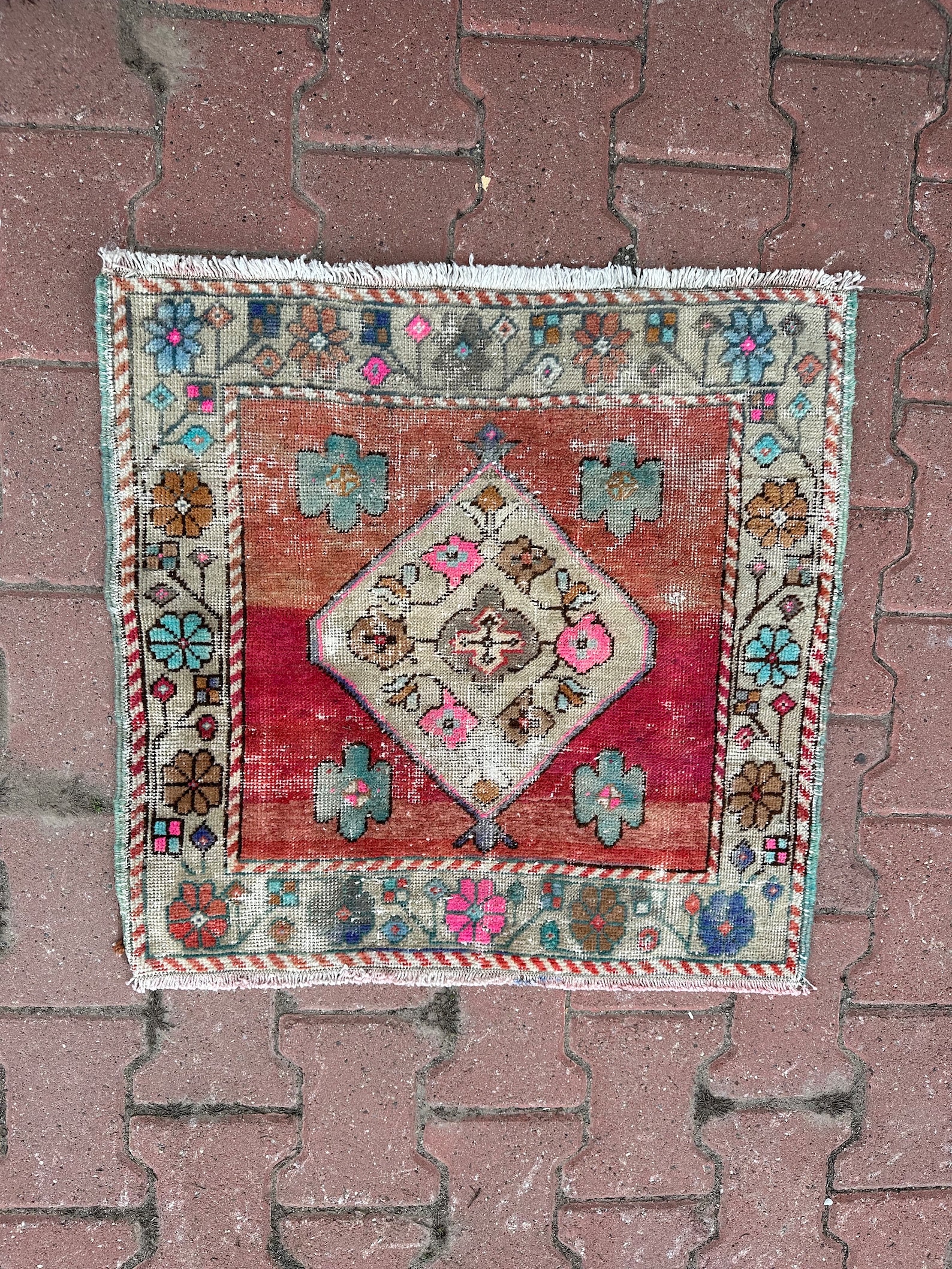 Floral Pattern Small Antique Rug, 2x2 Turkish Handwoven Kilim,red Color ...