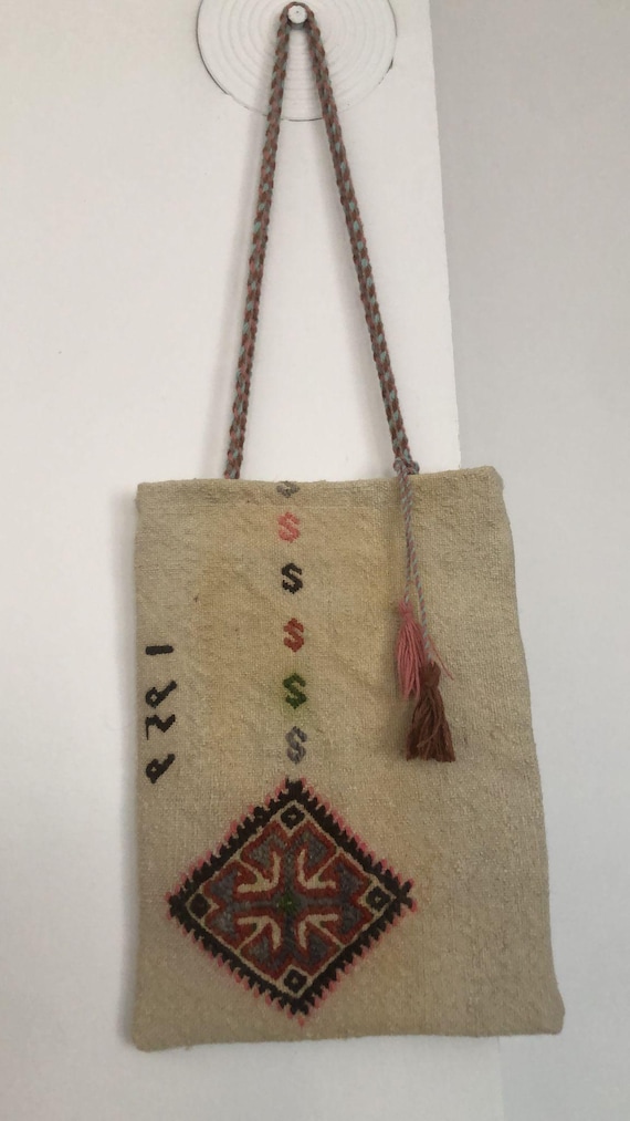 Vintage Turkish Kilim Bag, Handmade Carpet Purse, Boho Style Shoulder Bag, Unique Fashion Accessory, Amazing Gift for Women's