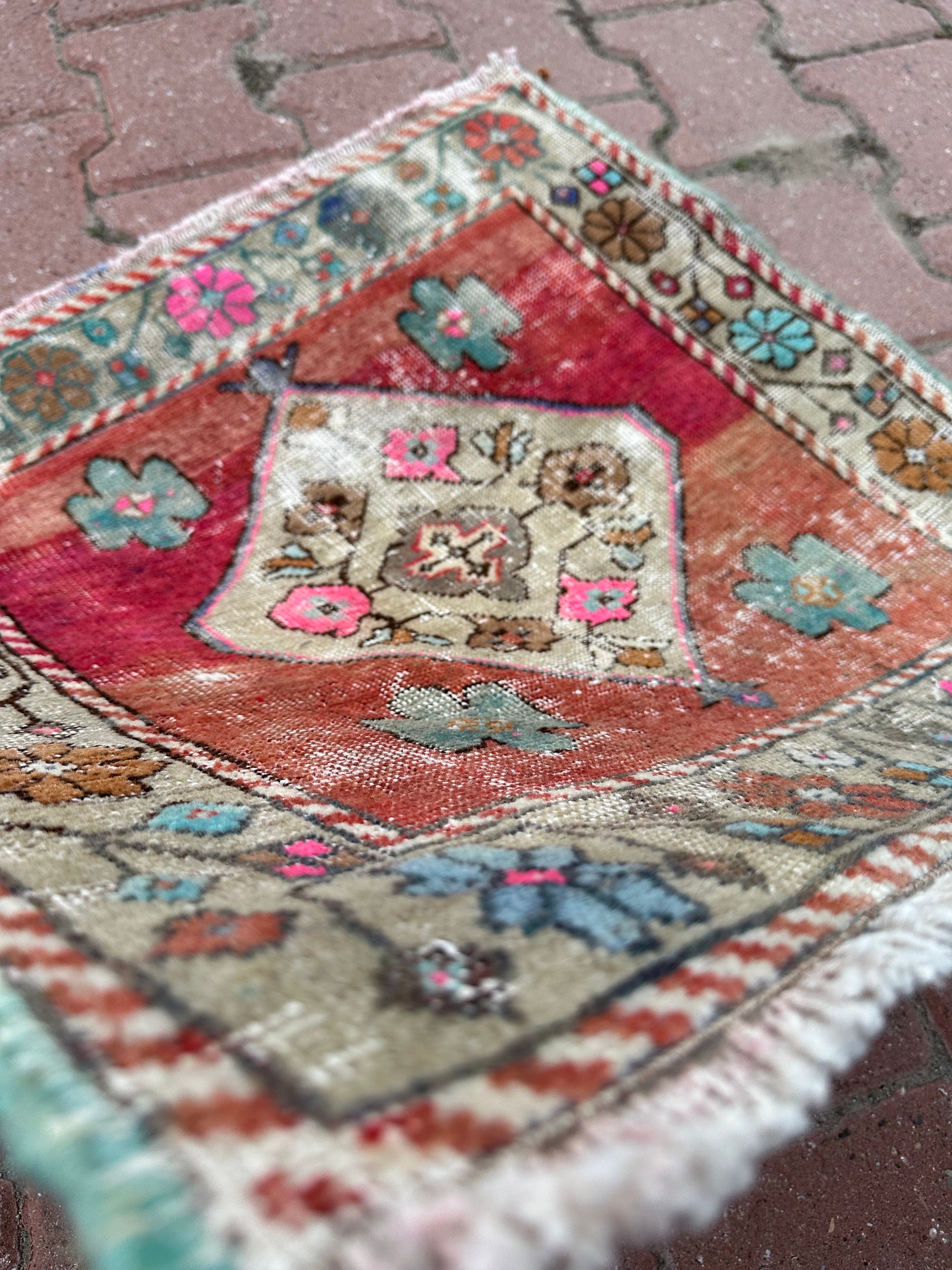 Floral Pattern Small Antique Rug, 2x2 Turkish Handwoven Kilim,red Color ...