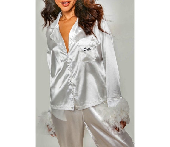 Bride Bridal Pajamas Satin Pyjamas Set Silky Fabric BRIDE FEATHER PYJAMAS Pyjamas Set Custom Name Pyjamas Feather Pyjamas Etsy Canada