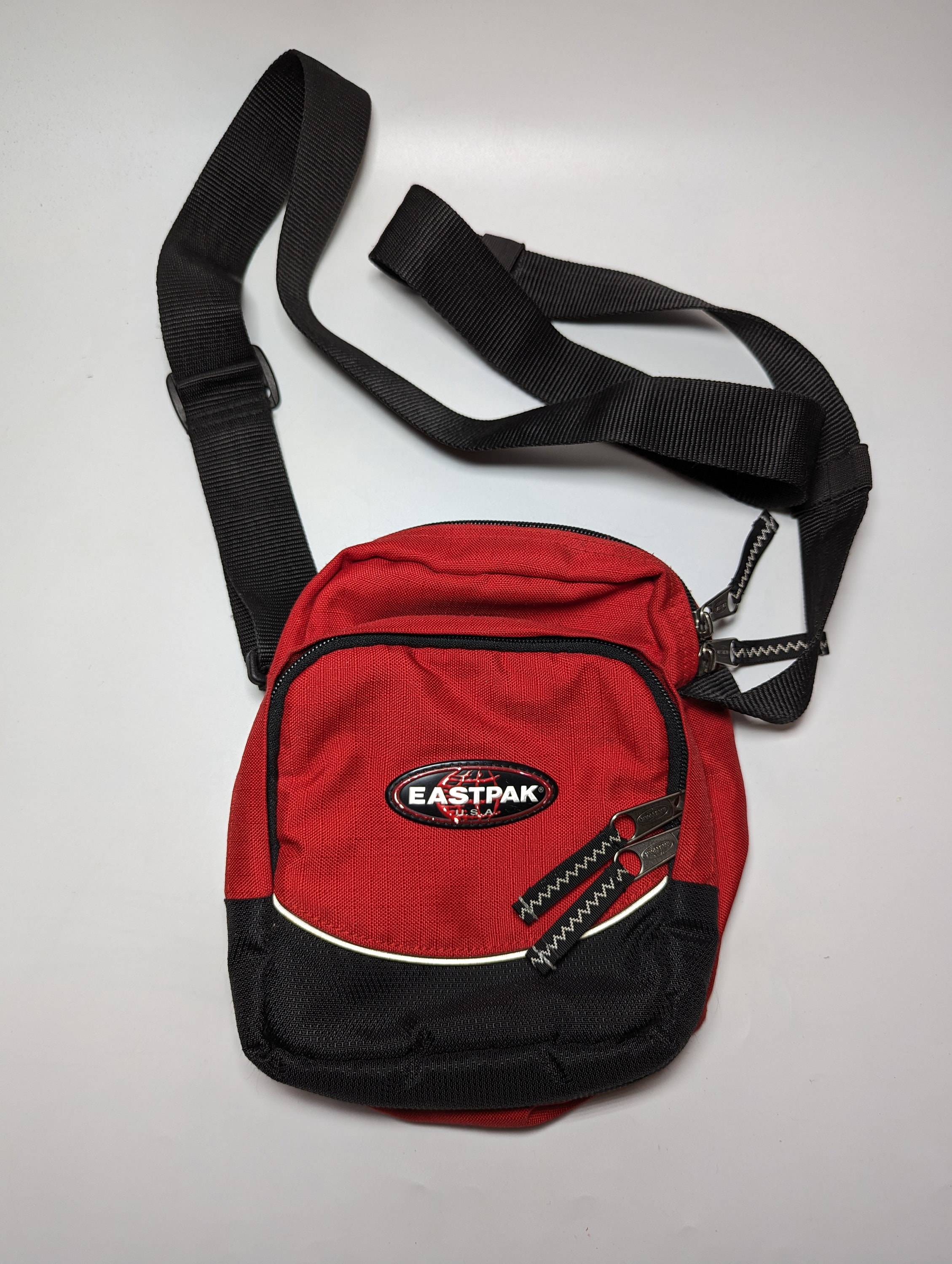vintage EASTPAK messenger bag usa製 Eastpak Messenger Bag - Etsy