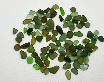 Verre de mer vert - 100 petites pièces - artisanat d'art - fabrication de bijoux - joli cadeau écologique