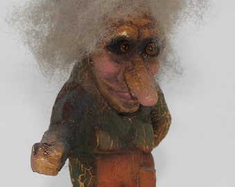 Figurina Portafortuna NYFORM Troll 005 - Signora Su Moto, In Latex Nero | Collezione Norvegese