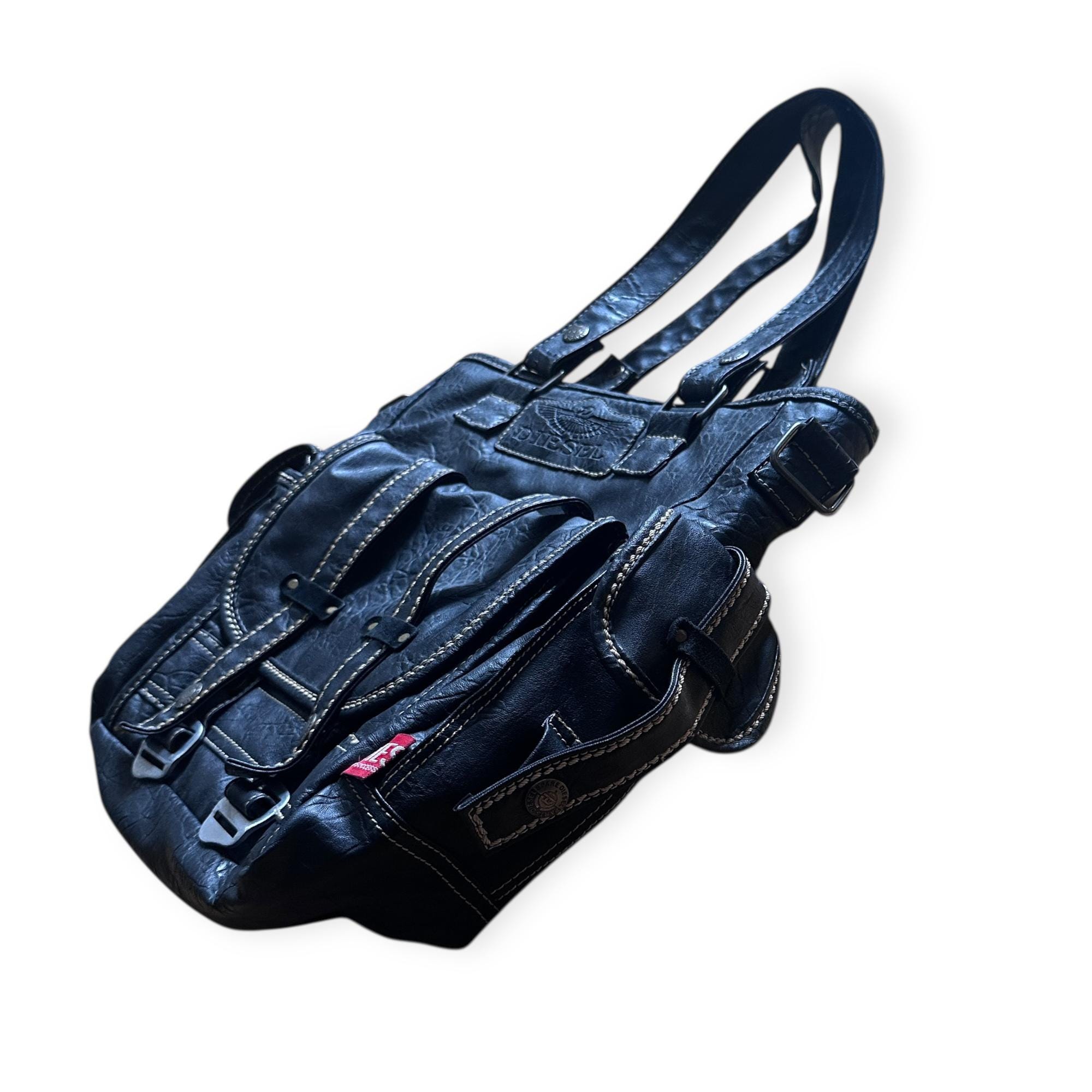 Diesel multi-pockets Shoulder Bag | Black | FARFETCH
