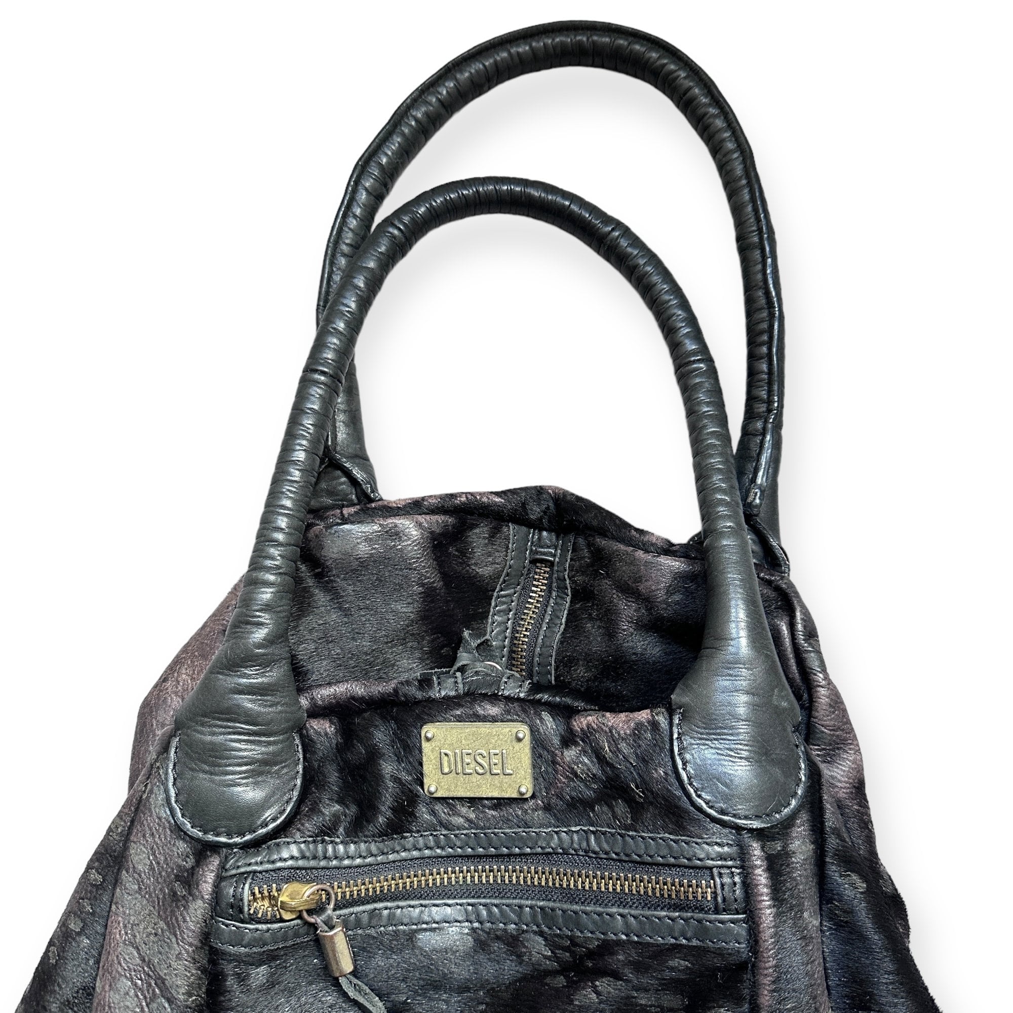 DIESEL 2000s Vintage Extremely Rare Fur Round Shoulder Bag DIESEL 2000s Vintage Extremely Rare Fur Round Shoulder Bag