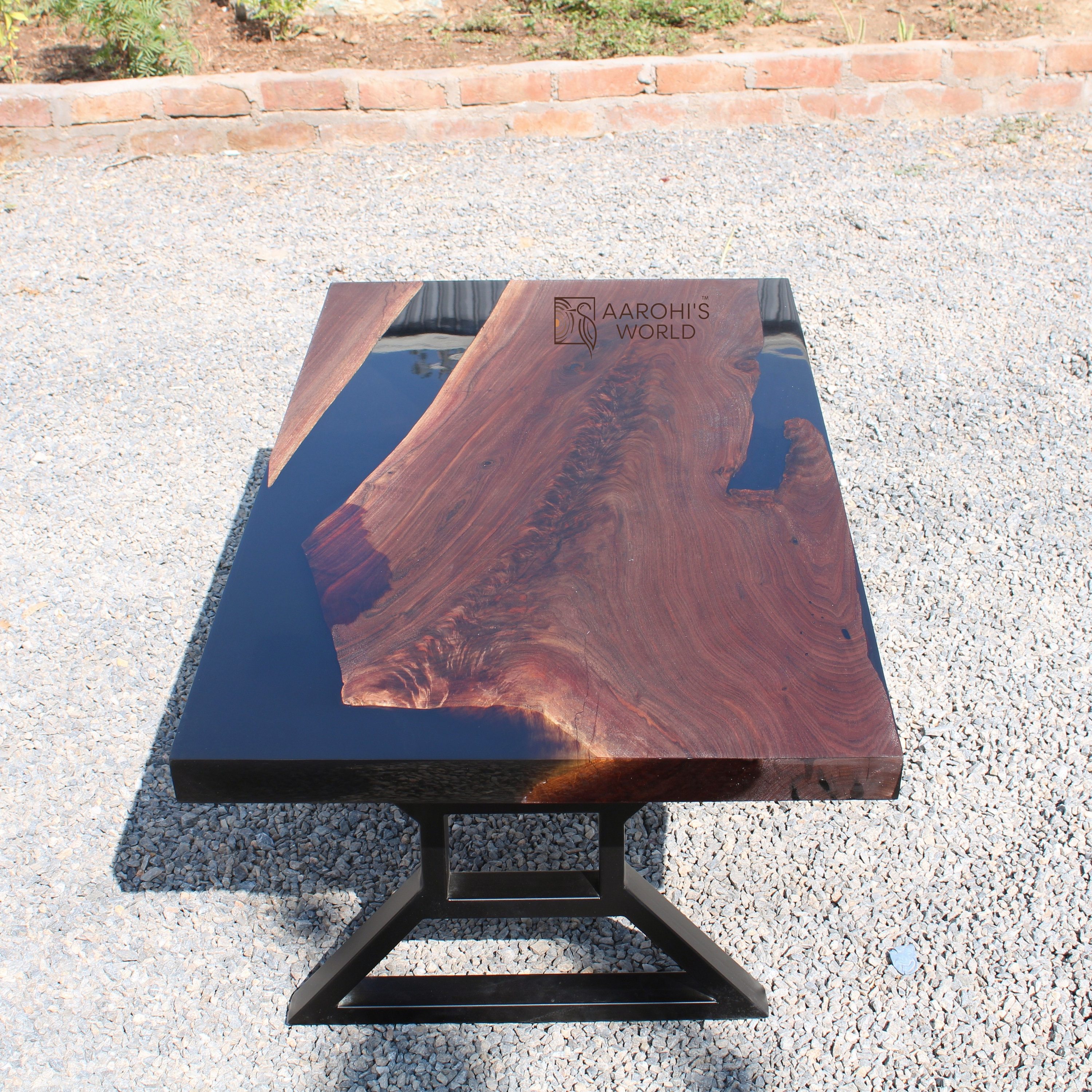 Custom Coffee Table of Walnut Wood and Epoxy Resin - Etsy