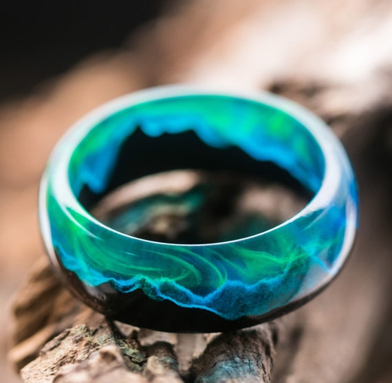 Wood Green Resin Ring glow Handmade Jewelry Polar Night Wooden Craft Rings  With Magic Tiny Landscape Epoxy Resin Ring Gift for Her Him 