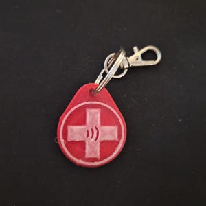Scannable Medical ID Tag Keychain – Custom Emergency Info with Built-in NFC