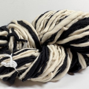 Art Yarn - Handspun art yarn - yarn - weaving - yarn art - craft yarn - crochet - merino - chunky yarn - knit - wool - 50 yards