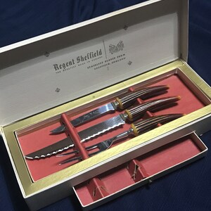 Vtg Regent Sheffield Cutlery Set in Treasure Box 3 piece Carving set Faux antler handles.