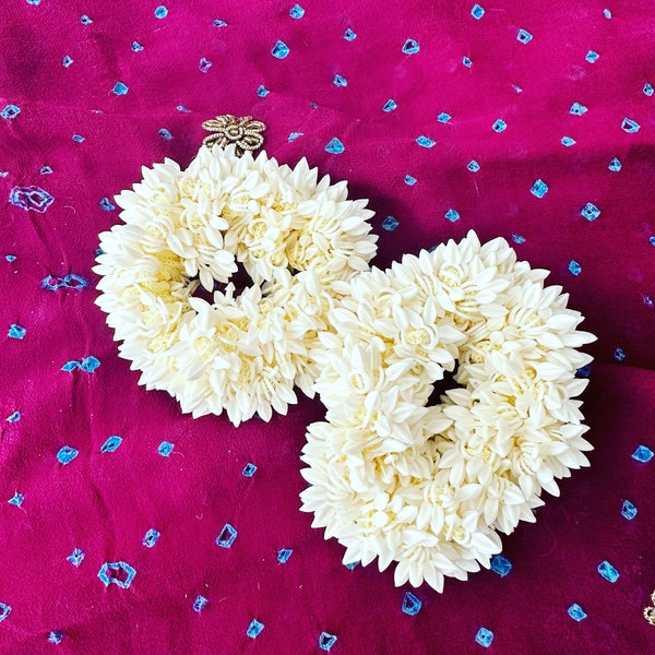 White gajras elastic | Hair gajra | Hand gajra |floral hair piece | floral jewelry | scented gajra | Eid gift