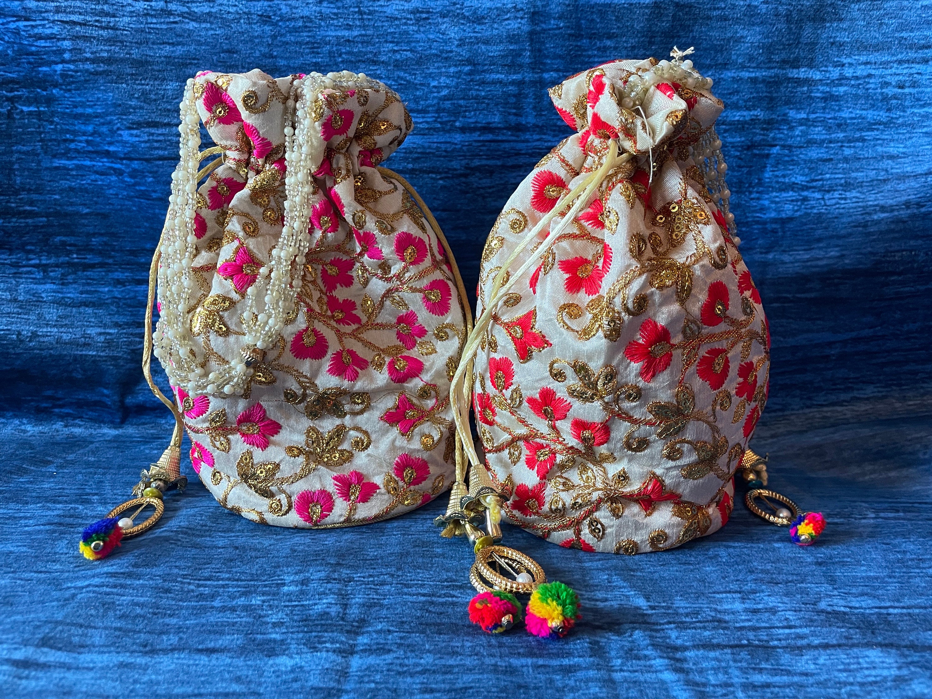 GoldGiftIdeas Traditional Vintage Embroidered Potli Purse for Women with  Zipper, Potli Bags for Return Gifts, Pouches for Baby Shower Gifting (Set  of 5) : Amazon.in: Shoes & Handbags