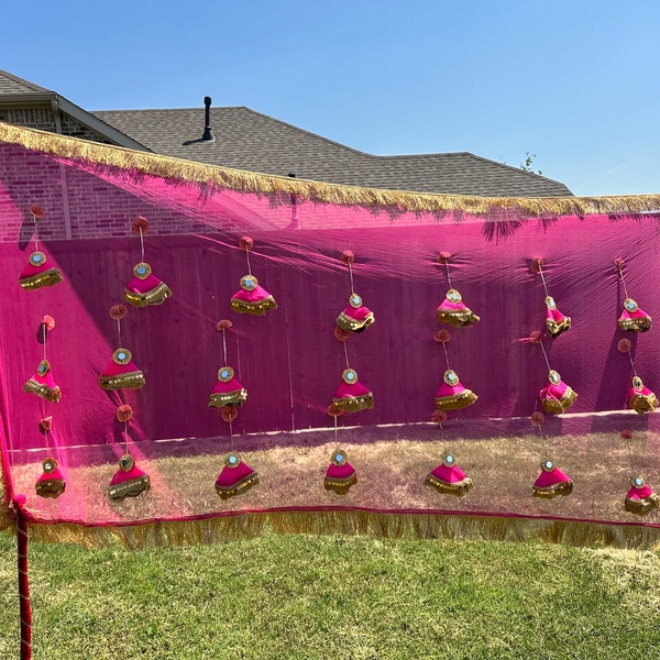 Entry Chadar in Phulkari for Maiyan Haldi Ceremony Maiyan Chunni  phoolon ki chadar | jaggo | haldi | Desi wedding entrance | Kaleere