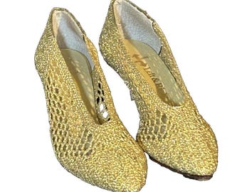 Vintage Gold Crochet Metallic Gold Woven Mesh Gold  Slip On Pumps Heels 7.5