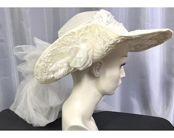 Vintage 80s Bridal Wedding Lace And Pearls  Derby Hat Tulle Train Ivory White