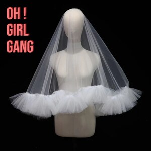 Chic Bridal Veil with Ruffles, 160cm Long / Shoulder Length boho style Wedding Veil, Bridal Bachelorette Party Veil. Bridal photo outfits. Oh Girl Gang