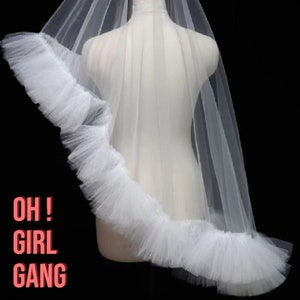 Chic Bridal Veil with Ruffles, 160cm Long / Shoulder Length boho style Wedding Veil, Bridal Bachelorette Party Veil. Bridal photo outfits. Oh Girl Gang