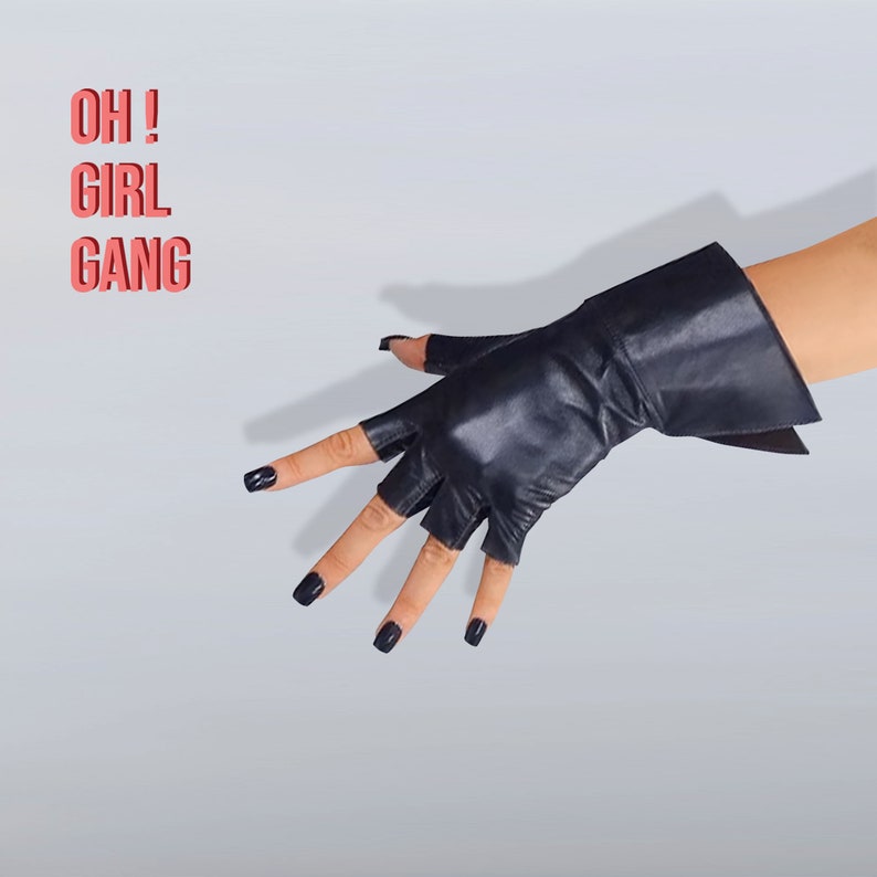 Half Fingers / Full Fingers GENUINE LEATHER short gloves, Fine quality leather gloves with folds. Touch Screen - Minimal Leather gloves. Oh Girl Gang
